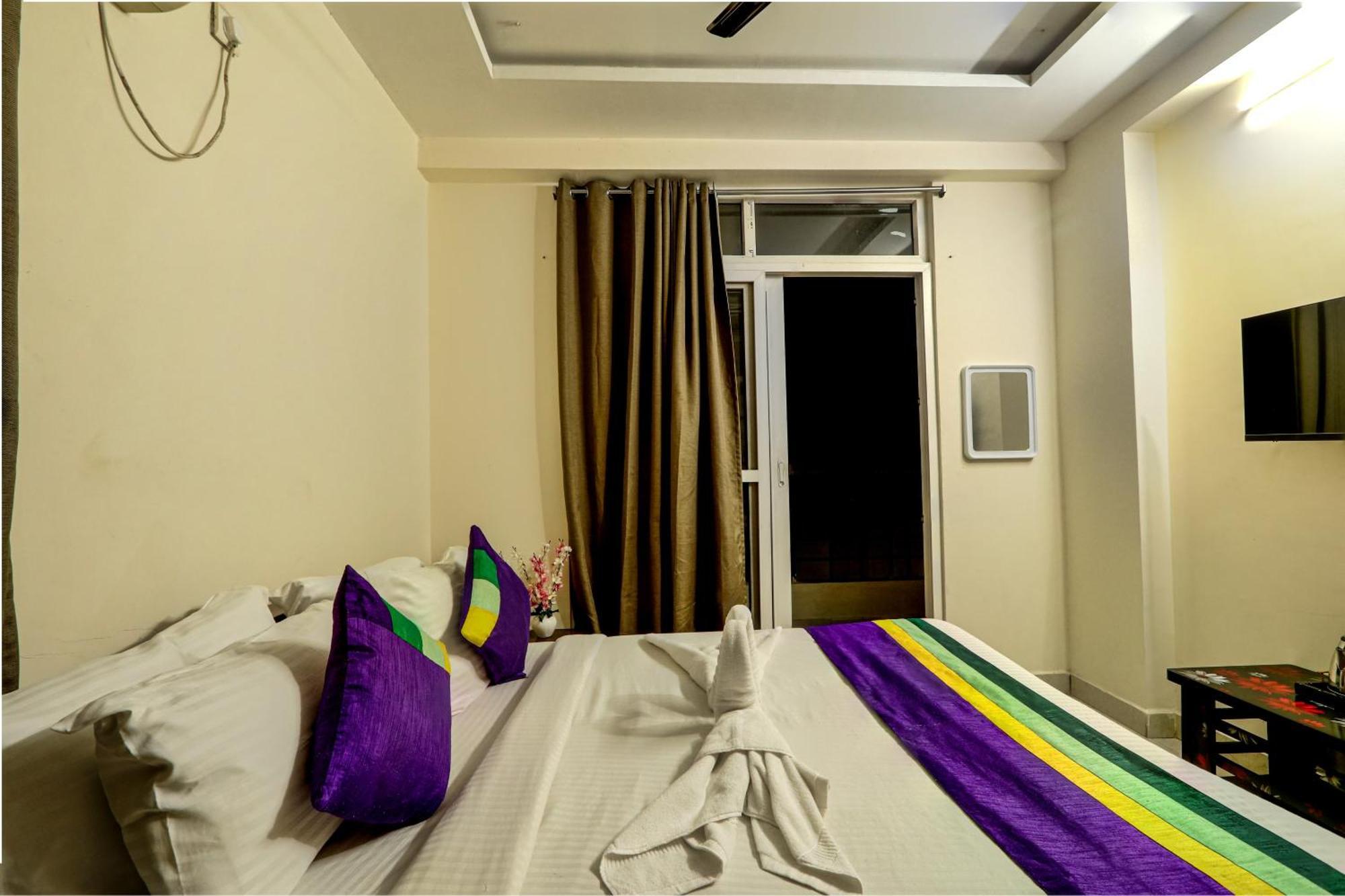 Verizon Stays Single Deluxe Rooms @Bachupally Hyderabad Bagian luar foto